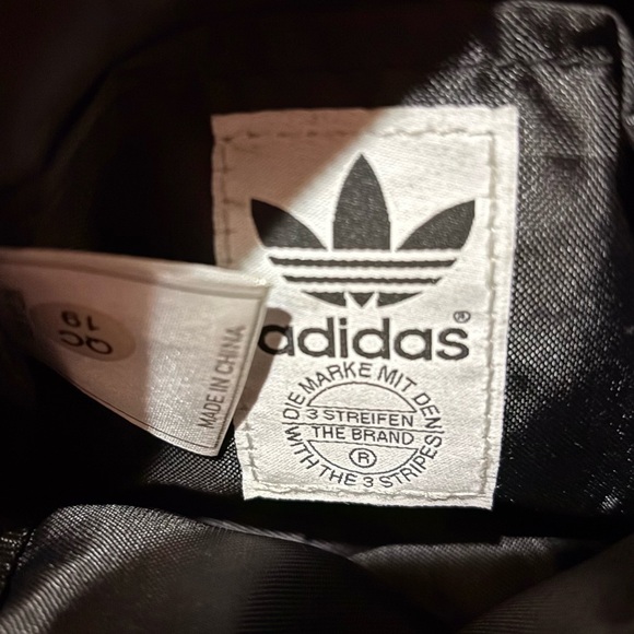 Adidas Adjustable Crossbody Bag - Picture 5 of 6